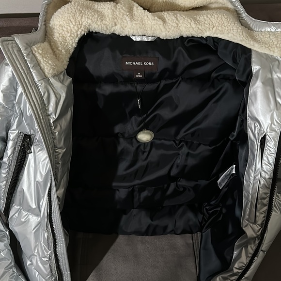 Michael Kors Men Puffer Size M - Picture 2 of 3